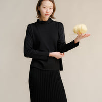Extra Fine Merino Wool Relaxed Turtleneck (3D-Knit)-4
