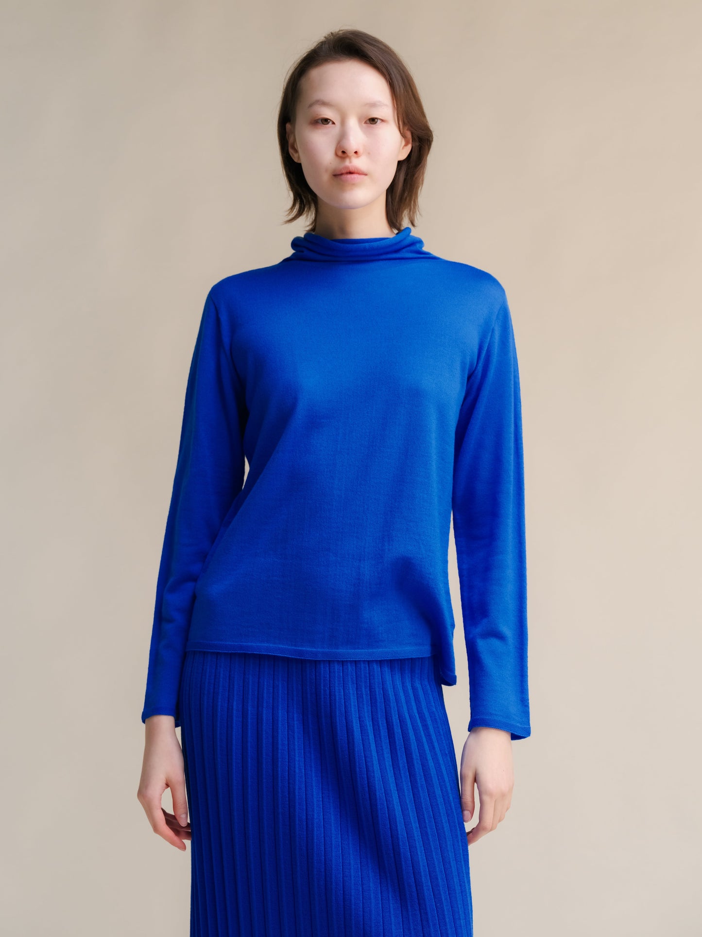 Extra Fine Merino Wool Relaxed Turtleneck (3D-Knit)-6