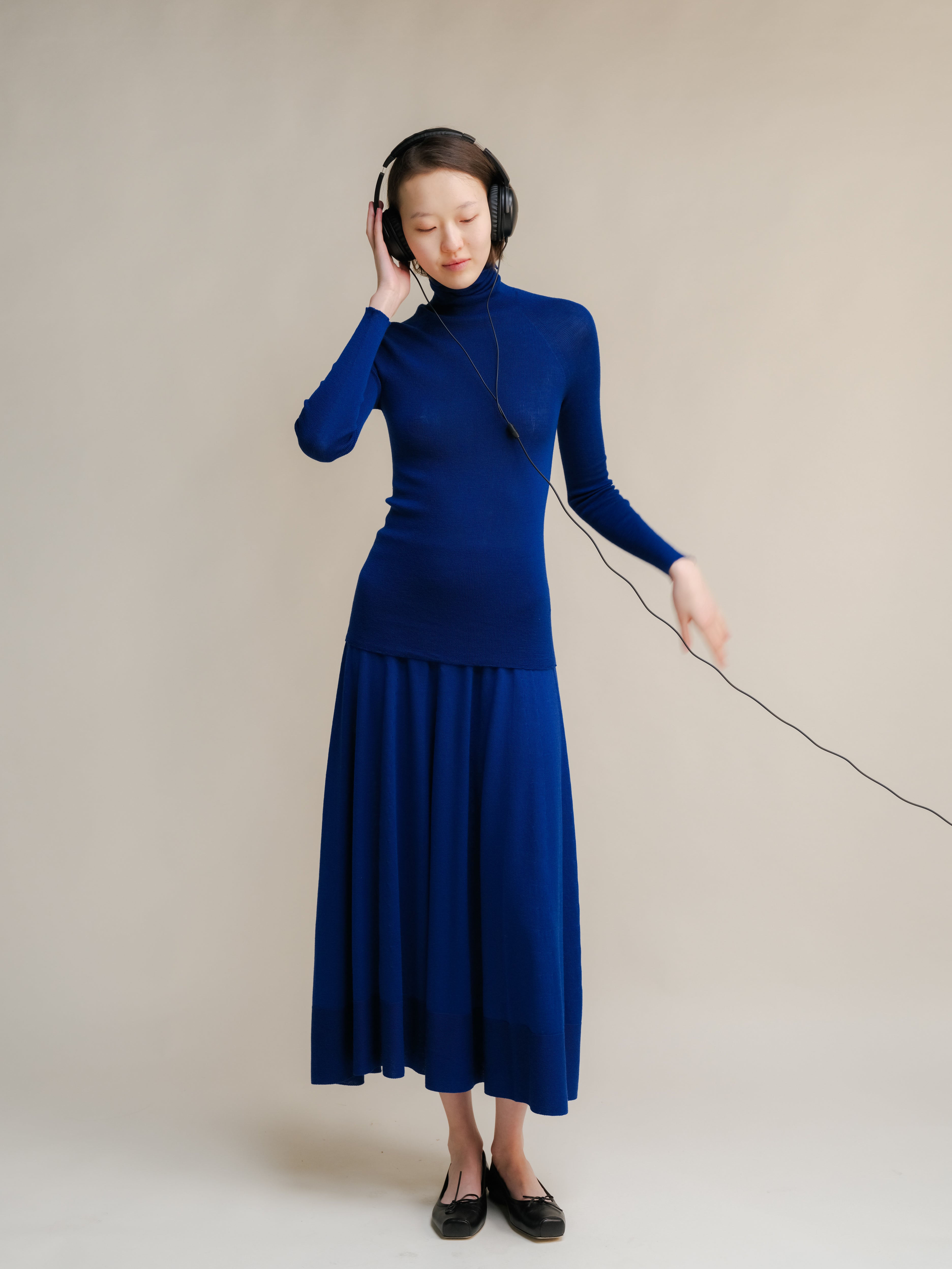 Extra Fine Merino Wool A-Line Skirt (3D-Knit)-11