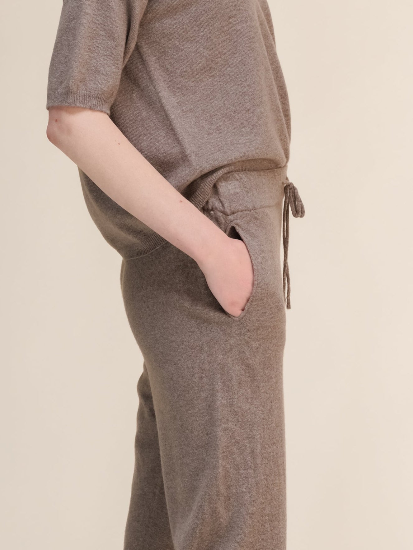Cashmere Mix Yoga Pants (3D-Knit)-1