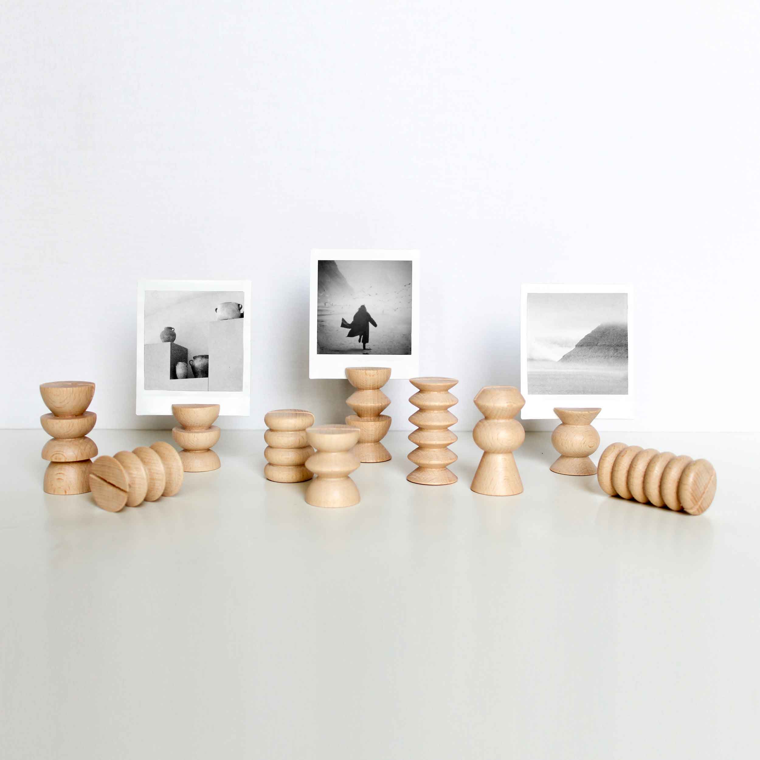 Totem Family - 10 Picture / Postcard Stands Set-0